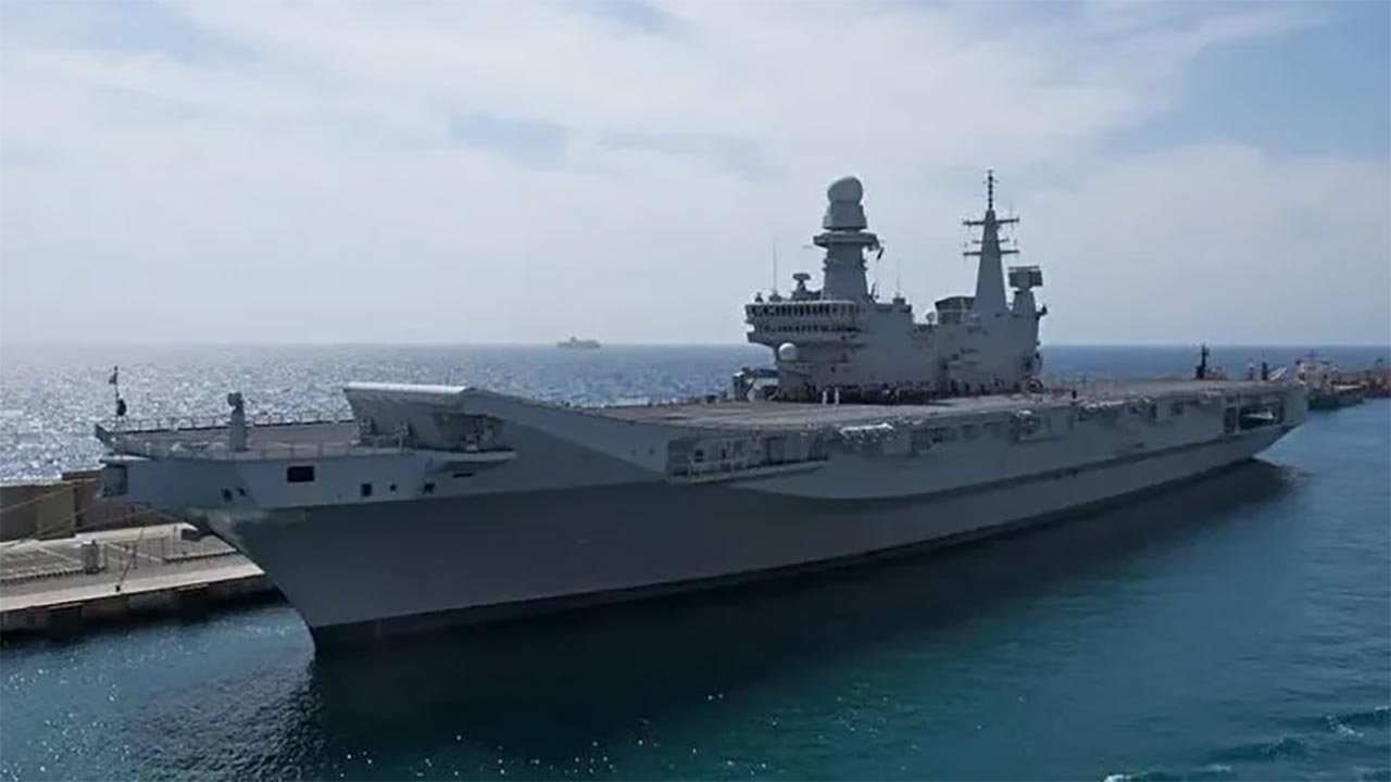 Foto - Türkiye donanması TCG ANADOLU ile göz doldurdu! İşte 2025’in en güçlü deniz kuvvetleri