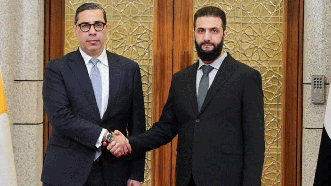 Türkiye düşmanlarıyla bir araya gelen Suriye Cumhurbaşkanı Ahmed Şara'dan olay tavır