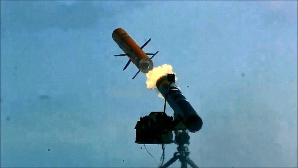 Türkiye düşük maliyetli füze yapıyor! Dünya satın almak için peşinden koşacak, ismi belli oldu