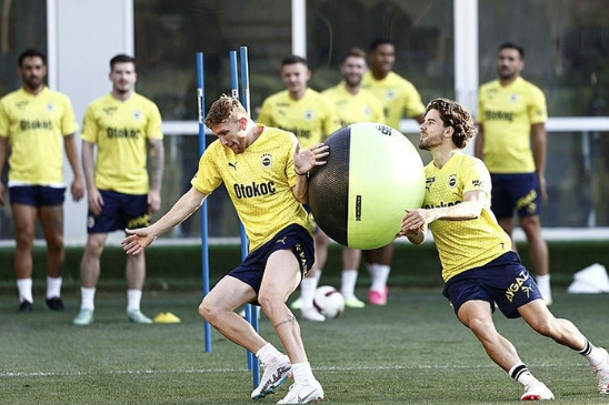 Foto - Türkiye duyurusu geldi... Fenerbahçe'nin biyonik adamı için artık zaman daralıyor!