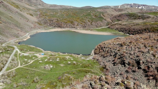 Foto - Türkiye ekonomisi için büyük müjde! Nemrut Gölü'ne gelen profesör bombayı patlattı