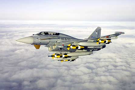 Foto - Türkiye F-16'lardan neden vazgeçti? Eurofighter savaş uçağının avantajları neler?