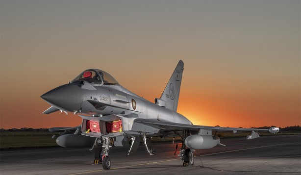 Foto - Türkiye F-16'lardan neden vazgeçti? Eurofighter savaş uçağının avantajları neler?