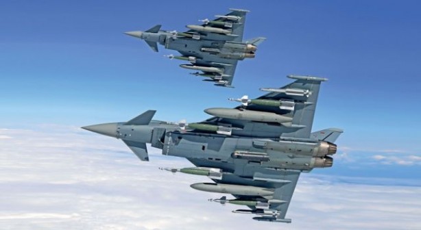 Foto - Türkiye F-16'lardan neden vazgeçti? Eurofighter savaş uçağının avantajları neler?