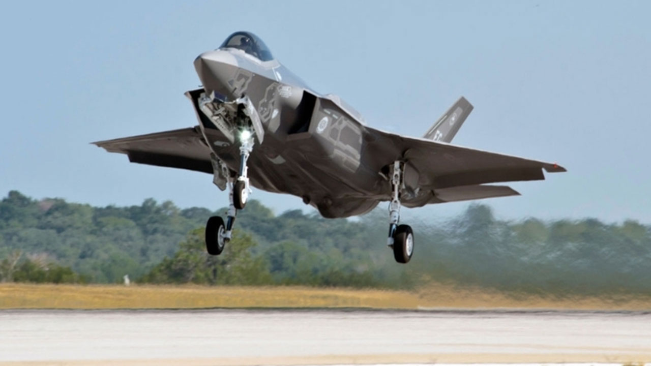 Türkiye F-35'leri alarak başına büyük bir bela alabilir! Almanya fena kaynıyor