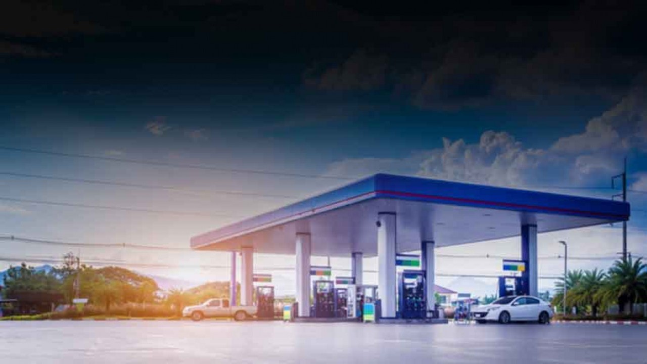 Türkiye genelinde 300 istasyonu olan akaryakıt devi iflastan kurtuldu! Şirketin başına geçen isim olay oldu