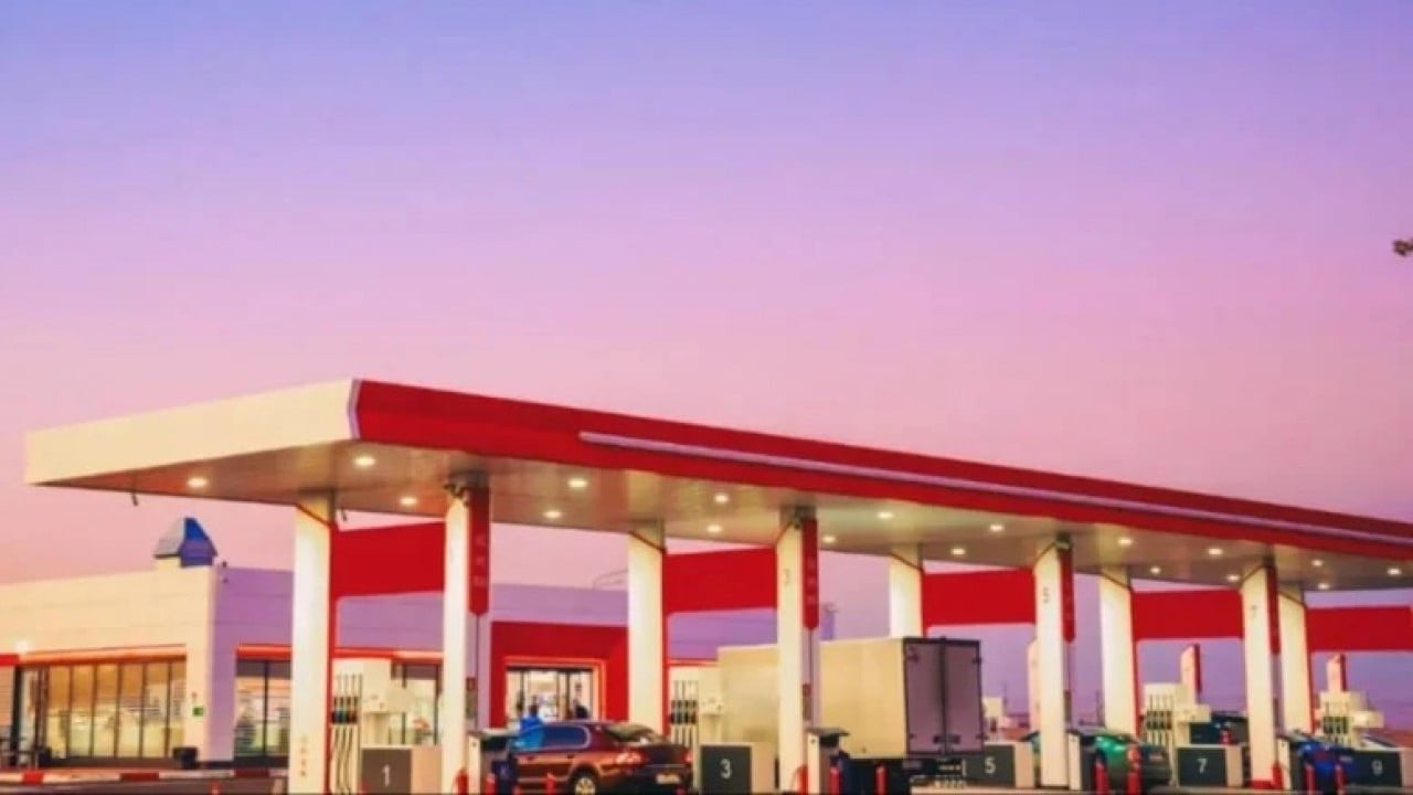 Türkiye genelinde 850'ye yakın istasyonu olan akaryakıt devi satıldı! Herkes 'neler oluyor' dedi