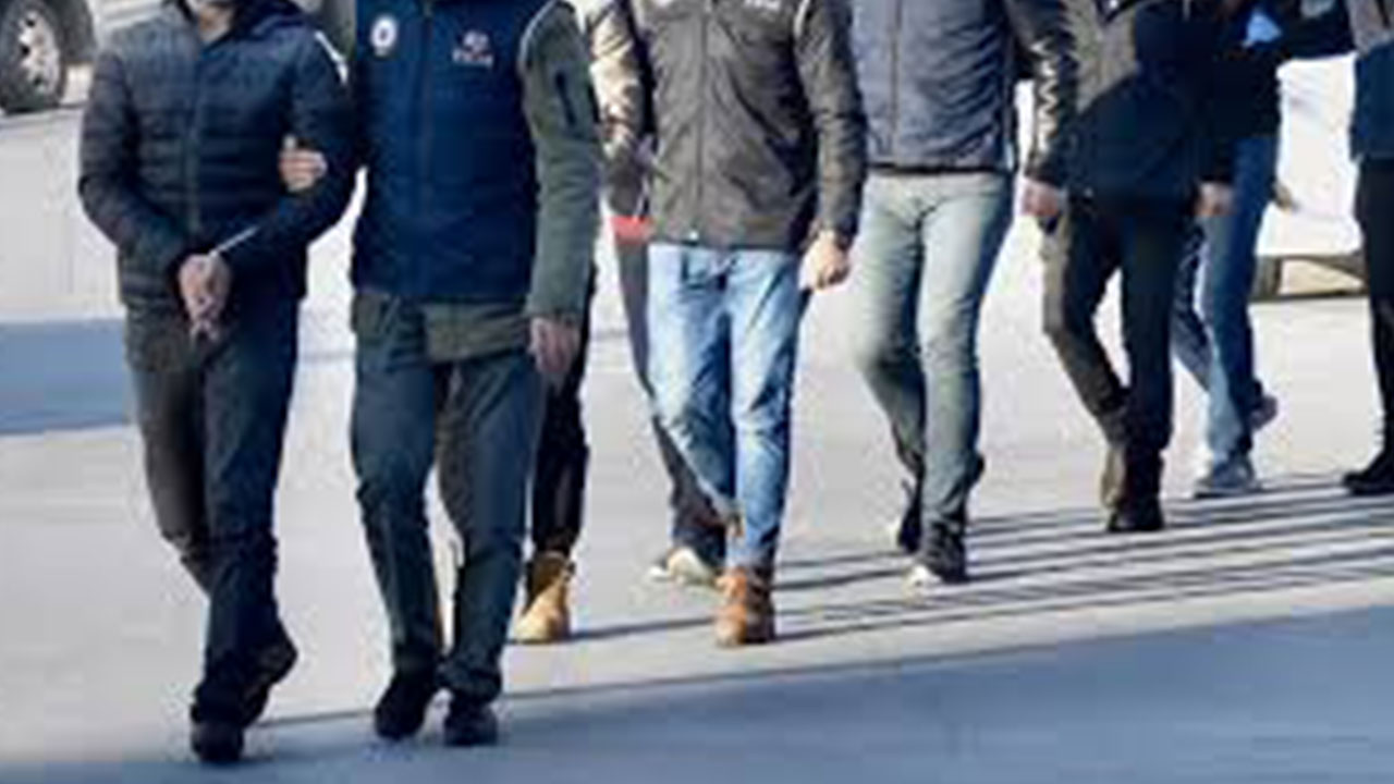 Foto - Türkiye genelinde yüzlerce şubesi olan ünlü dönerciye terör operasyonu! 350'den fazla kişi gözaltına alındı