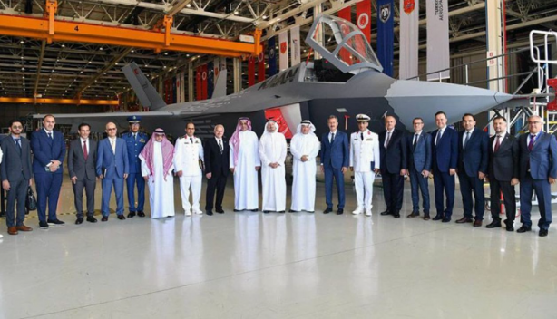 Foto - Türkiye gibi Eurofighter savaş uçağı verilmeyen Arap ülkesinden olay Kaan hamlesi! Herkes şaştı kaldı