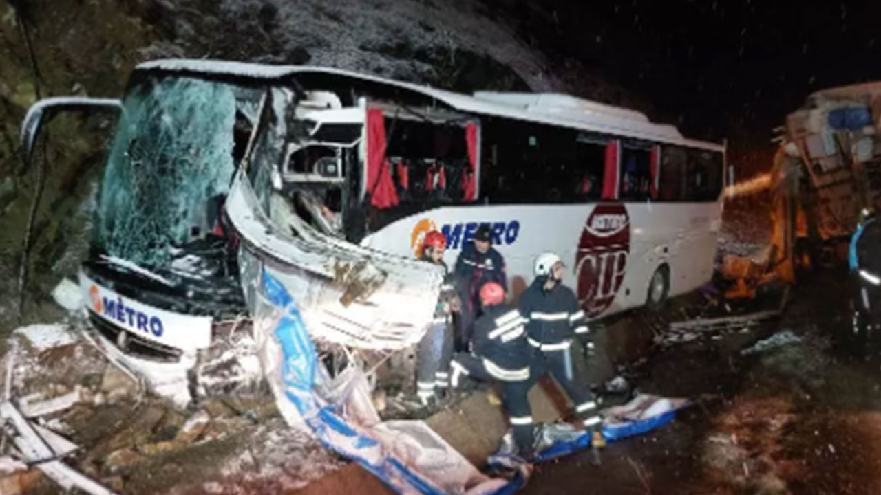 Foto - Türkiye güne Samsun'dan gelen kahreden haberle uyandı! Ölü ve yaralılar var