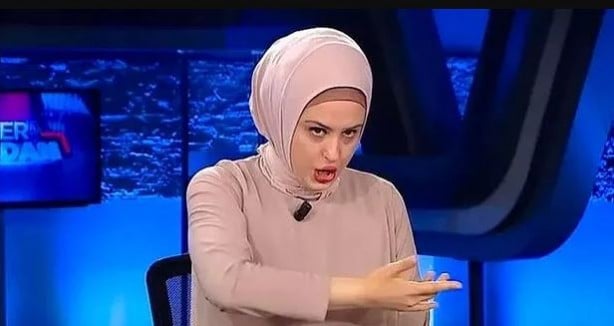 Foto - Türkiye günlerdir 'cin çıkarma' seansını konuşuyor! 'Donat Reis'in eski fotoğrafları gündem oldu