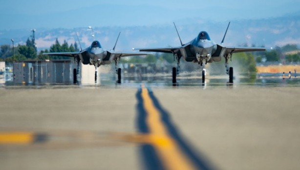 Foto - Türkiye harıl harıl çalışıyordu! Yeni savaş uçağı projesi iptal ediliyor: Savaşa gireceğiz sırası mı?