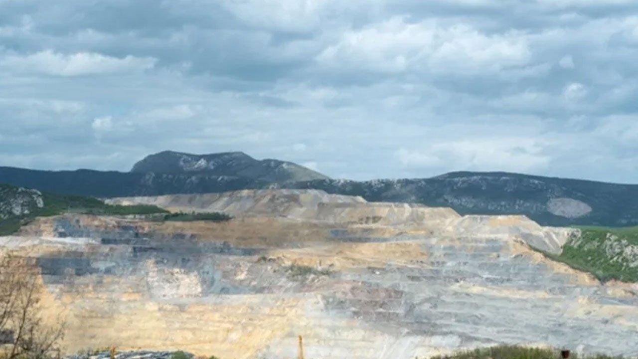 Foto - Türkiye'yi uçurması gereken rezerv ülkeye kaybettiriyor! 25 bin dolara satacağımıza 500 dolara satıyoruz