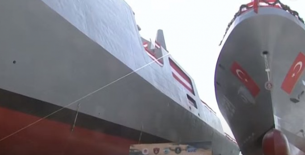 Foto - Türkiye için gurur günü! ''TCG Akhisar'' ve ''TCG Koçhisar'' denize indirildi