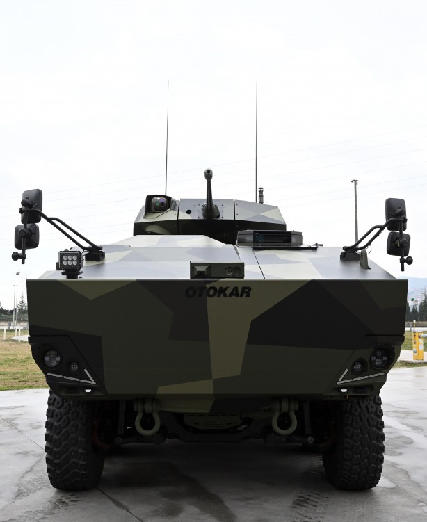 Foto - Türkiye için muhteşem gelişme! İlk kez görüntülenen yerli motorlu ilk 8x8 askeri aracı göreve hazır!