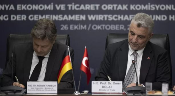 Foto - Türkiye ile Avrupa ülkesi arasında 50 milyar dolarlık imza! Anlaşma resmen yapıldı