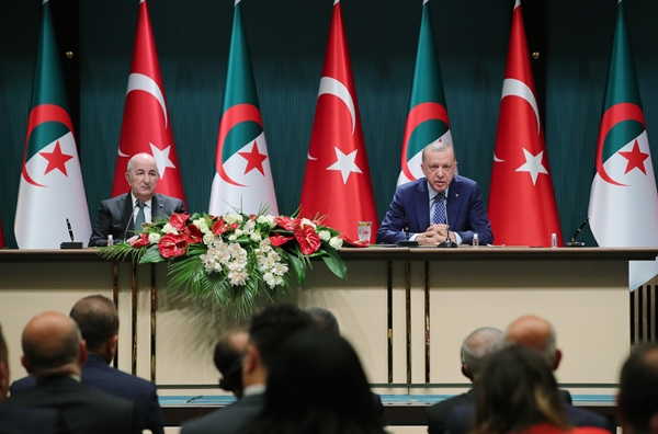 Foto - Türkiye ile Cezayir arasında imzalar atıldı