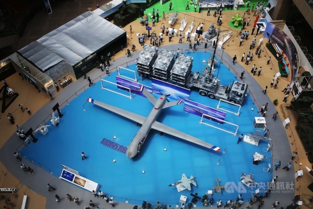 'Türkiye ile işbirliği yapmalı, TB2 almalıyız' diyorlardı! Bir anda kendi İHA'larını yaptılar