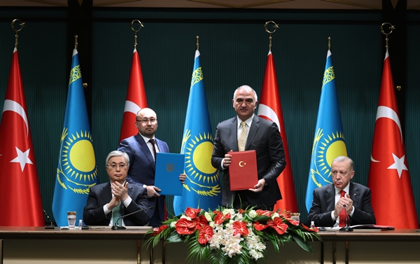 Foto - Türkiye ile Kazakistan arasında imzalar atıldı