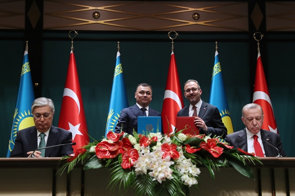 Foto - Türkiye ile Kazakistan arasında imzalar atıldı