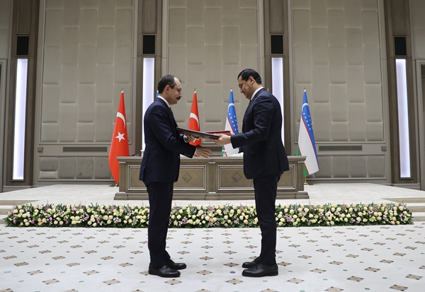 Foto - Türkiye ile Özbekistan arasında imzalar atıldı