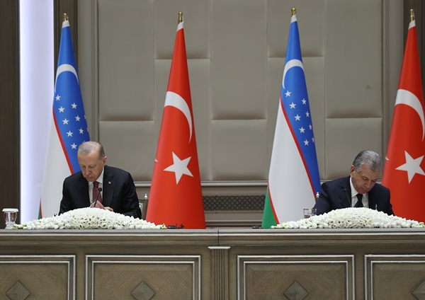 Foto - Türkiye ile Özbekistan arasında imzalar atıldı