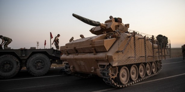 Foto - Türkiye ile savaşa hazırlanan Yunanistan'ı en büyük müttefiki kazıklamaya kalkıştı! Bozuk tanklar yollandı