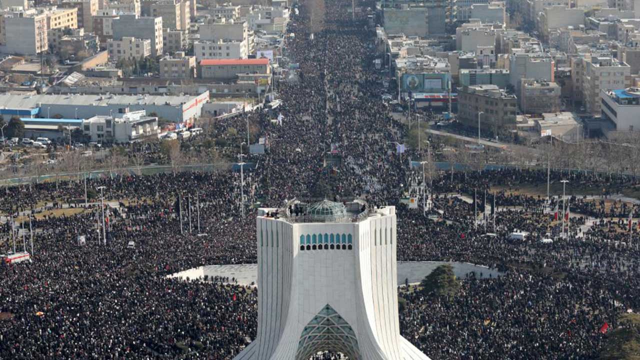 Foto - Türkiye ile uğraşan Tahran'ın başı fena halde dertte! İran'ın başkenti değiştirildi