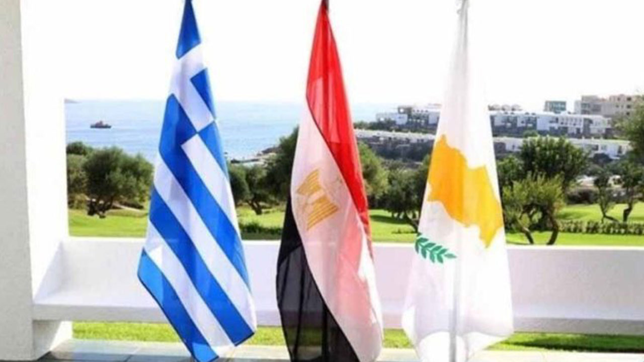 Foto - Türkiye ile yakınlaşan Mısır'ı uyarmak için Kahire'ye giden iki isim bakın kim! 'Ankara ile anlaşma'