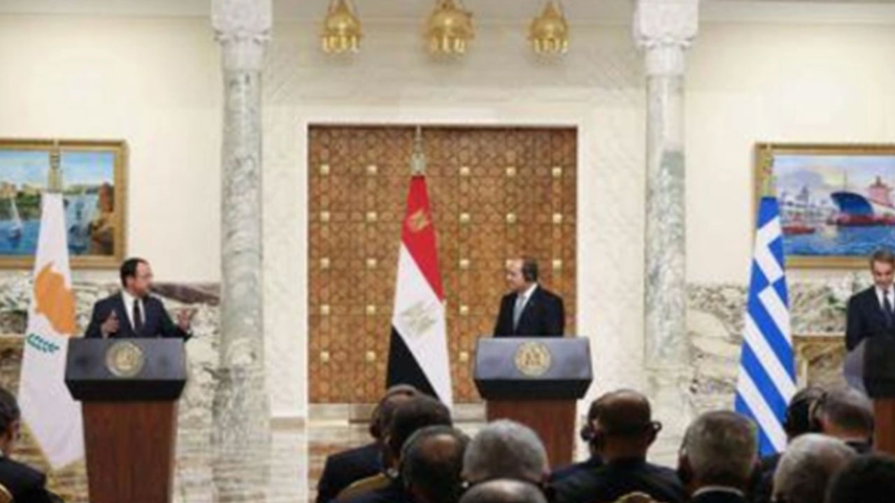 Foto - Türkiye ile yakınlaşan Mısır'ı uyarmak için Kahire'ye giden iki isim bakın kim! 'Ankara ile anlaşma'