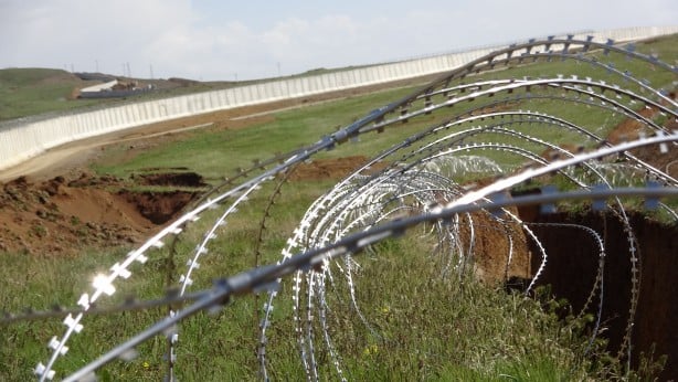 Foto - Türkiye İran sınırına örülen duvar 100 kilometreyi buldu