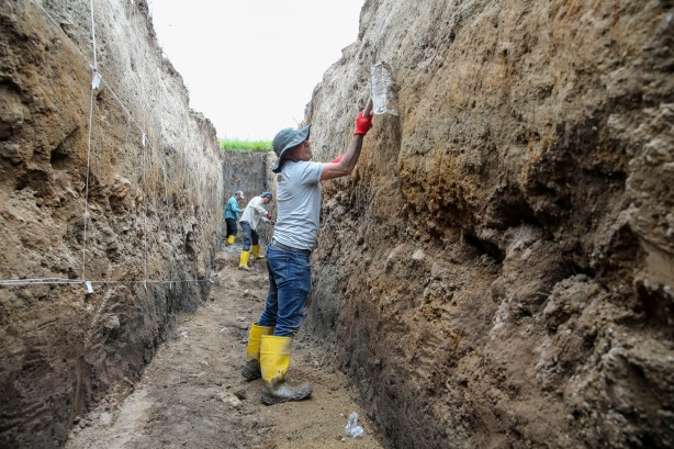 Foto - Türkiye-İran sınırında büyük tehlike! Yerin altı kazılmaya başlandı