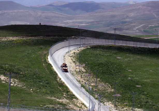 Foto - Türkiye'den İran sınır hattında dikkat çeken adım! Fotoğraflandı