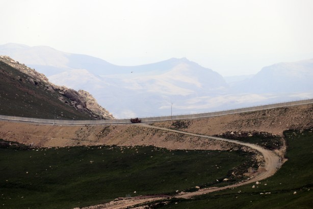 Türkiye'den İran sınır hattında dikkat çeken adım! Fotoğraflandı