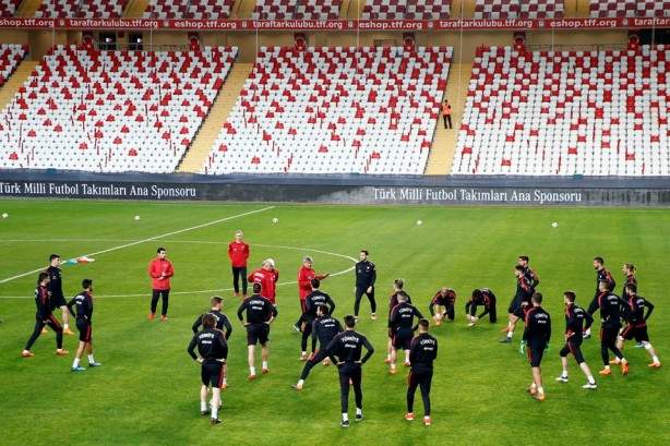 Foto - Türkiye - İrlanda Cumhuriyeti maçı hangi kanalda ?