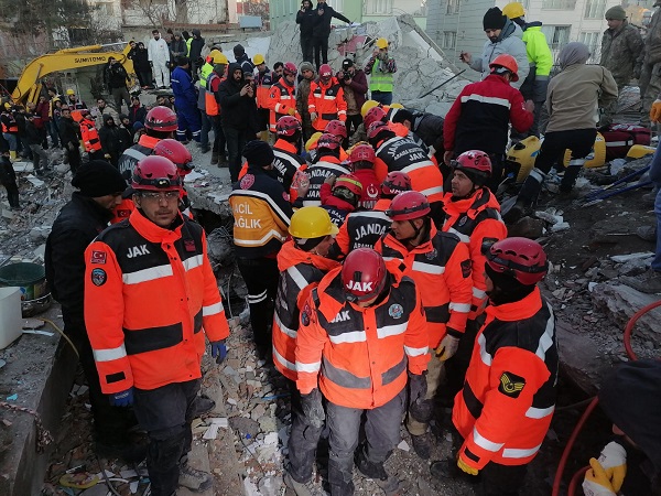 Foto - Türkiye kan ağlıyor! Adıyaman'dan geriye kalanlar
