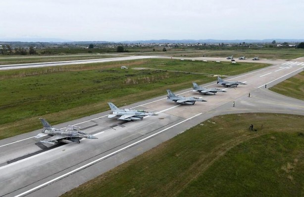 Foto - Türkiye karşı kirli plan! Askeri üsler kuruyorlar