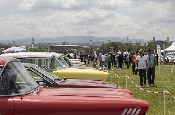 Foto - "Türkiye Klasik Otomobil Festivali" Ankara'da başladı