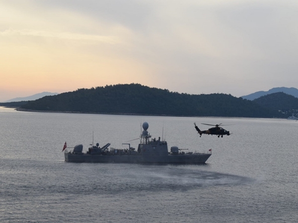 Foto - Türkiye korkusu Yunan'a bunu da yaptırdı... İyice dilenciye döndüler
