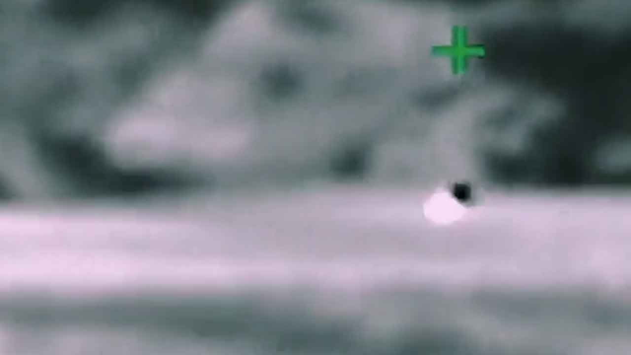 Foto - Türkiye lazer silahını aktif etti: Gökyüzü alev aldı, havadaki İHA cayır cayır yandı