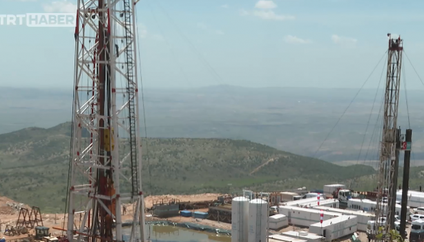 Foto - Türkiye o dağın altında resmen hazine buldu! Petrol üstüne petrol fışkırıyor
