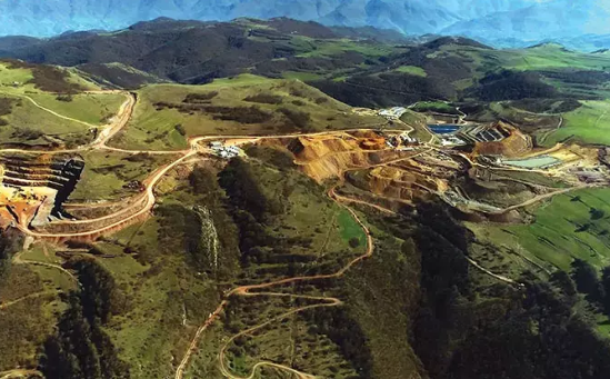 Foto - Türkiye o ülkede altın arayacak! Bölge altın kaynıyor, tüm yetkiyi Türklere verdiler