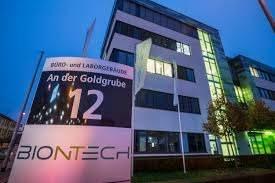 Foto - Türkiye onları koronavirüsle tanımıştı! Özlem Türeci ve Uğur Şahin’le ilgili şok eden gelişme