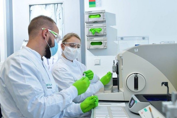 Foto - Türkiye onları koronavirüsle tanımıştı! Özlem Türeci ve Uğur Şahin’le ilgili şok eden gelişme