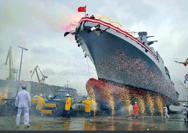 Foto - Türkiye öyle bir gemi üretti ki özellikleri dünyada yok! Birçok ülke Ankara'nın kapısını çalmaya hazırlanıyor