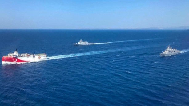 Foto - 'Türkiye' paniği: Oruç Reis'in bir hareketi Yunanistan'ı salladı!