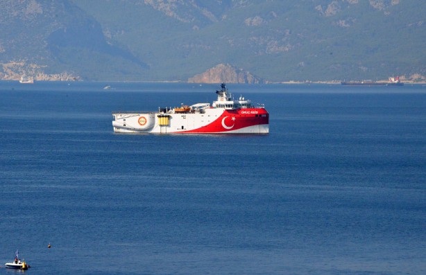 Foto - 'Türkiye' paniği: Oruç Reis'in bir hareketi Yunanistan'ı salladı!