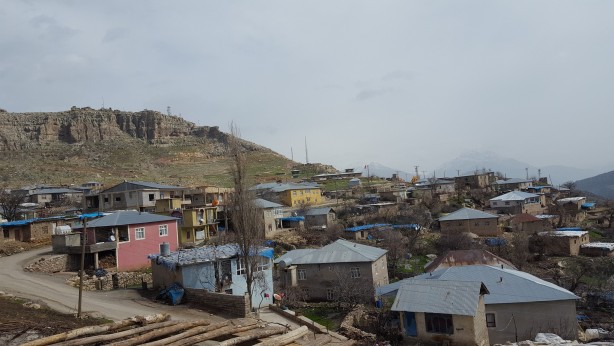 Foto - Türkiye petrol fışkıran ülkeye komşu köyde petrol arayacak! Müjde geleceğine kesin gözüyle bakılıyor