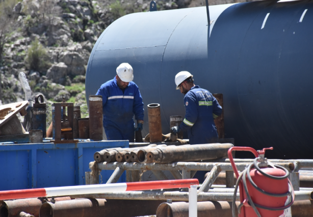 Foto - Türkiye resmen petrol hazinesi buldu! Bölgeden petrol üstüne petrol fışkırıyor