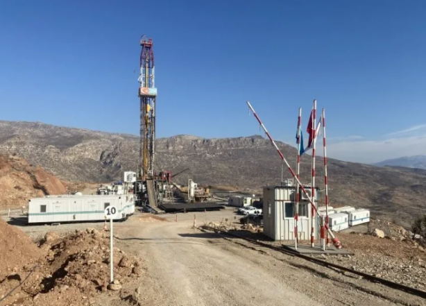 Foto - Türkiye resmen petrol hazinesi buldu! Bölgeden petrol üstüne petrol fışkırıyor
